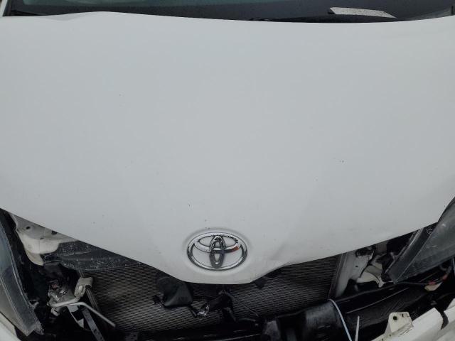 Снимка 12 от търг – 2011 TOYOTA SIENNA SPO с VIN 5TDXK3DC9BS075469