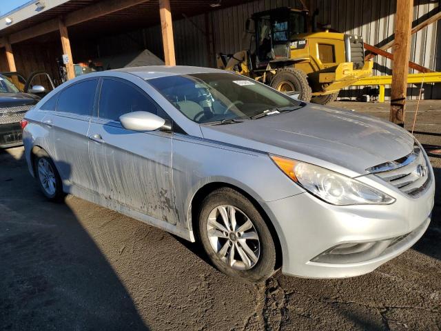 Photo 4 from auction – 2014 HYUNDAI SONATA GLS with VIN 5NPEB4AC4EH861370