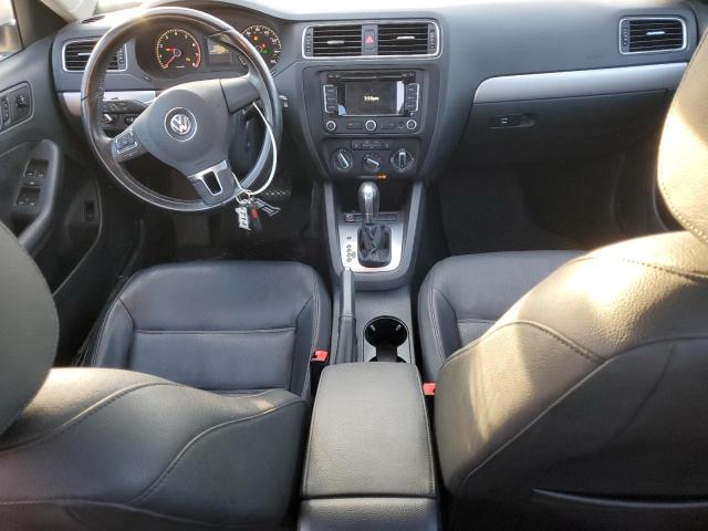 Photo 8 from auction – 2011 VOLKSWAGEN JETTA SEL with VIN 3VWLZ7AJ1BM303546