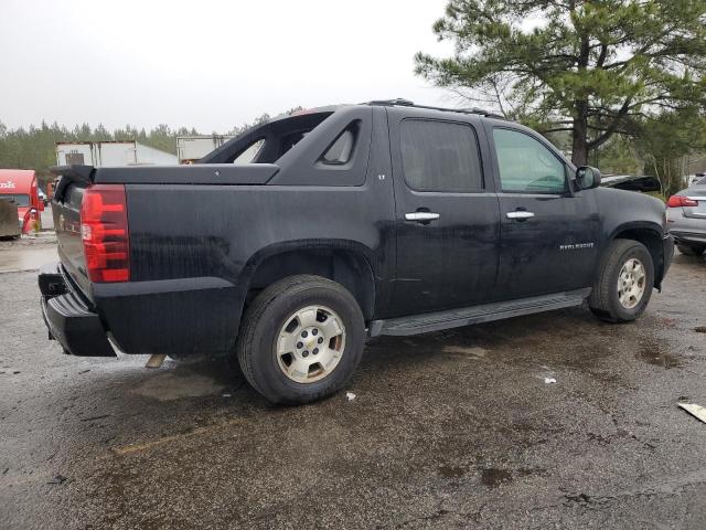 Photo 3 from auction – 2011 CHEVROLET AVALANCHE with VIN 3GNMCFE0XBG339164