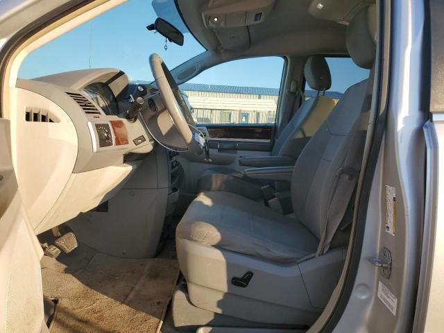 Photo 7 from auction – 2010 CHRYSLER TOWN & COU with VIN 2A4RR5D18AR252562