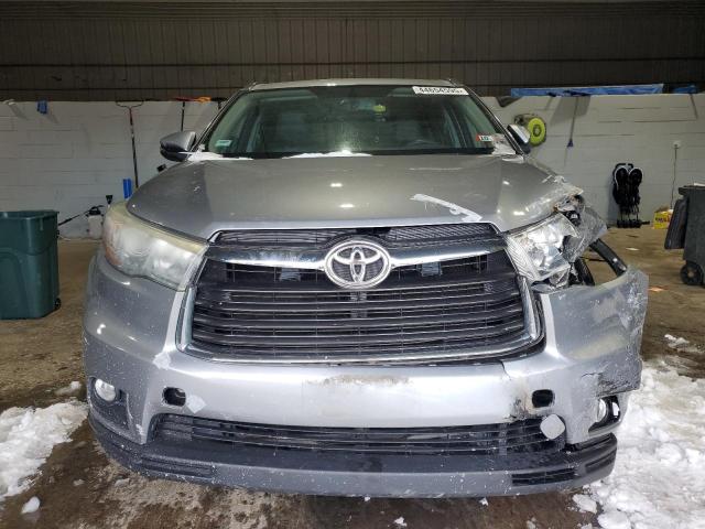Photo 5 from auction – 2015 TOYOTA HIGHLANDER with VIN 5TDJKRFH0FS150681