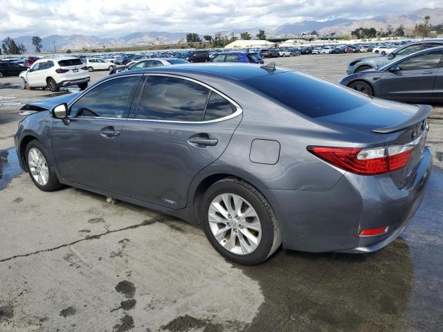 Снимка 2 от търг – 2014 LEXUS ES 300H с VIN JTHBW1GGXE2064718