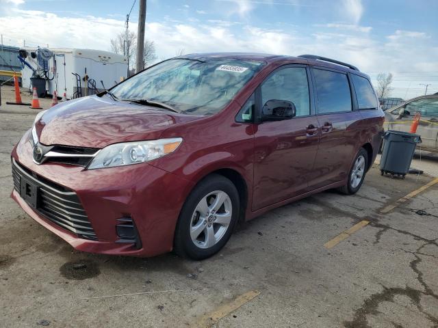 Photo 1 from auction – 2018 TOYOTA SIENNA LE with VIN 5TDKZ3DC0JS938194