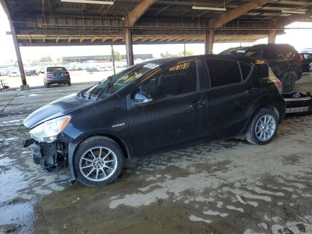 TOYOTA PRIUS C 2013 with VIN JTDKDTB31D1542021 - Photo from auction