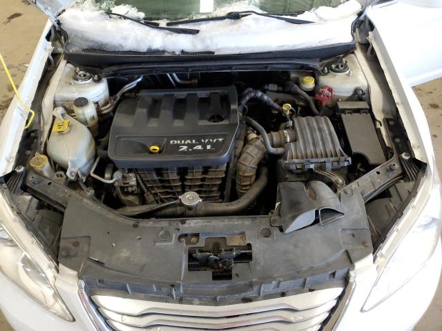 Photo 11 from auction – 2013 CHRYSLER 200 LX with VIN 1C3CCBAB2DN670887