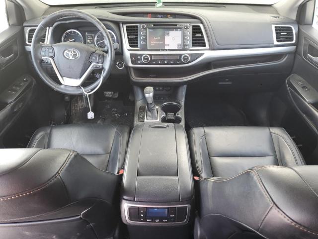 Photo 8 from auction – 2018 TOYOTA HIGHLANDER with VIN 5TDJZRFH8JS821003