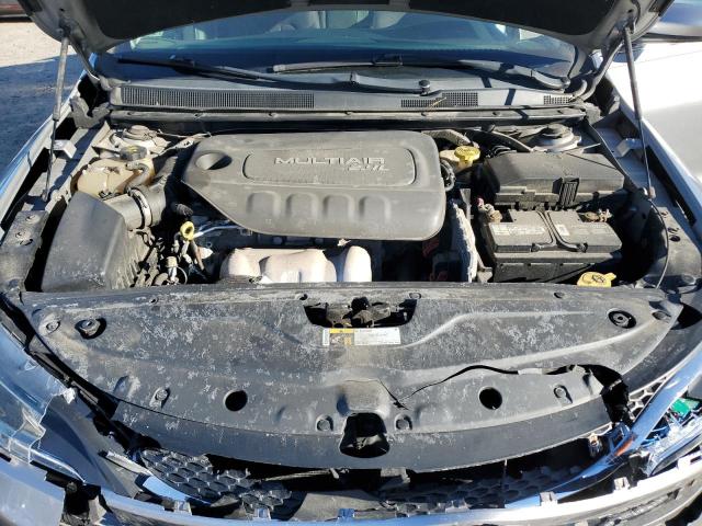 Photo 11 from auction – 2015 CHRYSLER 200 LIMITE with VIN 1C3CCCAB1FN575245