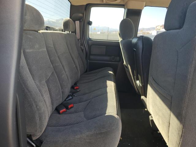 Photo 10 from auction – 2004 CHEVROLET 1500 with VIN 1GCEK19T34E124453