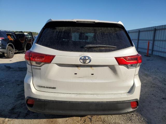 Photo 6 from auction – 2019 TOYOTA HIGHLANDER with VIN 5TDZARFH8KS050134