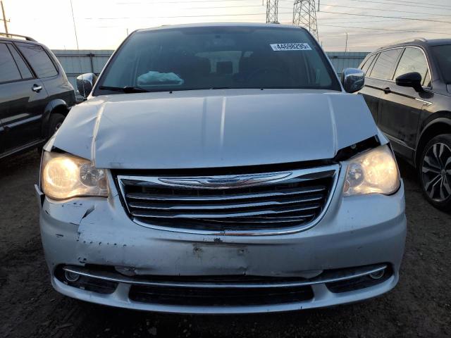 Photo 5 from auction – 2011 CHRYSLER TOWN & COU with VIN 2A4RR8DG4BR758932