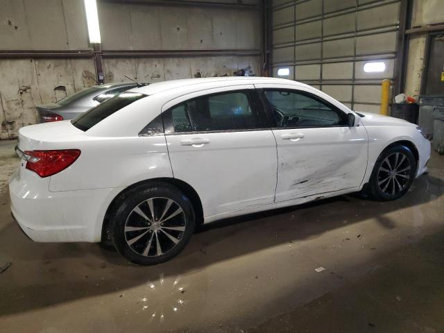 Photo 3 from auction – 2011 CHRYSLER 200 S with VIN 1C3BC8FG8BN596875