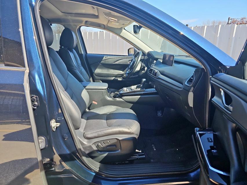 Photo 5 from auction – 2021 MAZDA CX-9 TOURI with VIN JM3TCBCY7M0531047