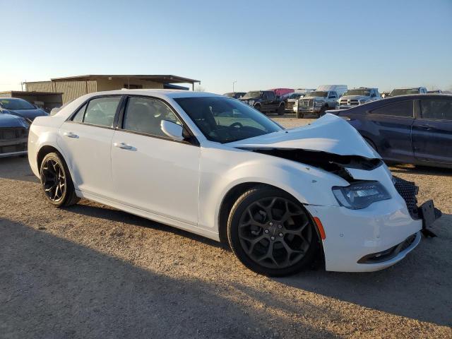 Фото 4 с аукциона – 2017 CHRYSLER 300 S с VIN 2C3CCABG5HH553842