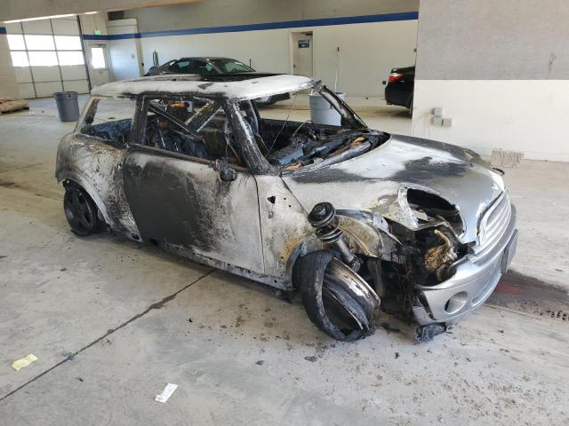 Photo 4 from auction – 2010 MINI COOPER with VIN WMWMF3C51ATZ27238