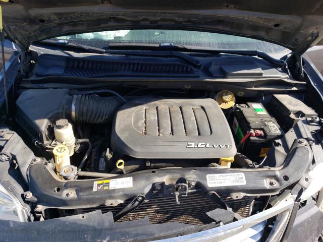 Photo 12 from auction – 2016 CHRYSLER TOWN & COU with VIN 2C4RC1BG5GR156968