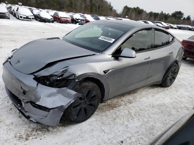 TESLA MODEL Y 2024 с VIN 7SAYGAEE4RF199838 - Снимка от търг