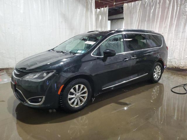 CHRYSLER PACIFICA T 2018 with VIN 2C4RC1EG6JR260727 - Photo from auction