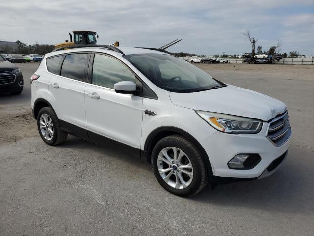 Photo 4 from auction – 2017 FORD ESCAPE SE with VIN 1FMCU0GD6HUB67067