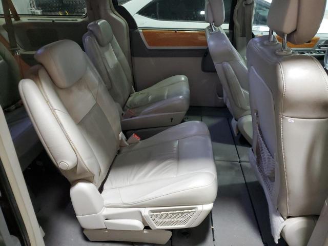 Photo 11 from auction – 2010 CHRYSLER TOWN & COU with VIN 2A4RR7DX2AR322461