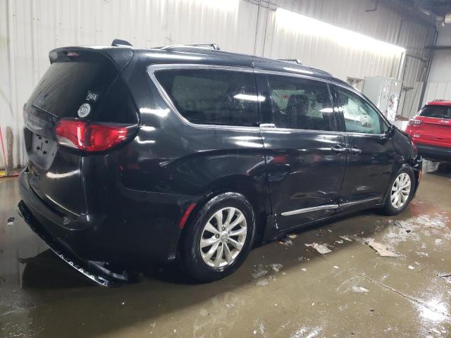 Photo 3 from auction – 2017 CHRYSLER PACIFICA T with VIN 2C4RC1BG5HR501823