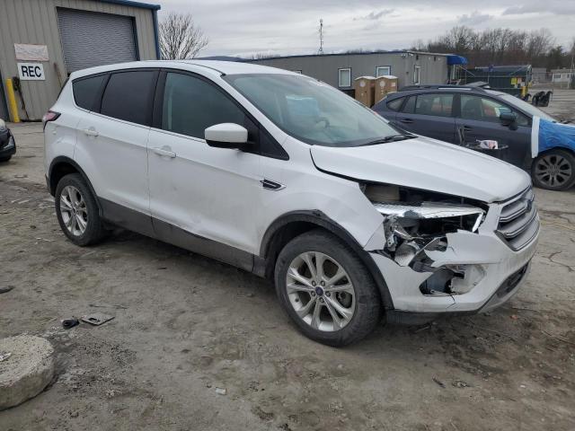 Photo 4 from auction – 2017 FORD ESCAPE SE with VIN 1FMCU9G9XHUB67153
