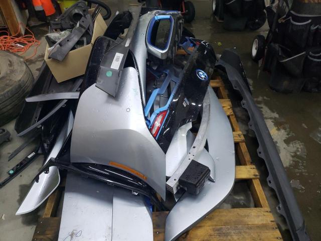Photo 12 from auction – 2014 BMW I8 with VIN WBY2Z2C5XEVX64089