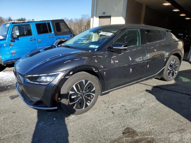 KIA EV6 LIGHT 2023 with VIN KNDC34LA0P5604631 - Photo from auction