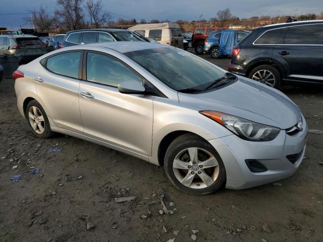 Photo 4 from auction – 2011 HYUNDAI ELANTRA GL with VIN 5NPDH4AE5BH012405