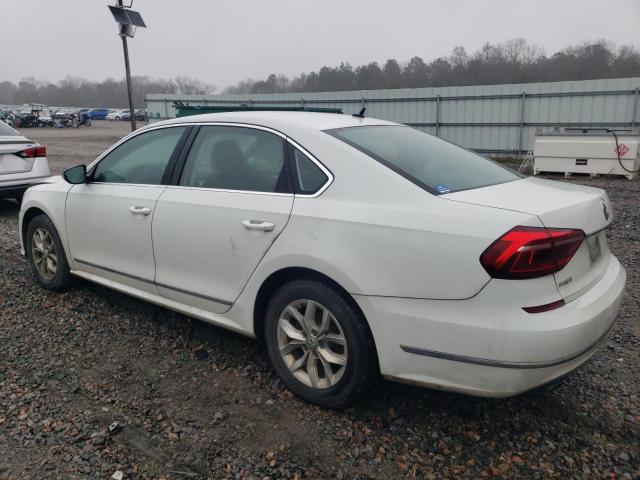 Photo 2 from auction – 2017 VOLKSWAGEN PASSAT S with VIN 1VWAT7A3XHC074028