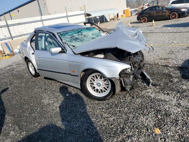 Photo 4 from auction – 2000 BMW 528 I AUTO with VIN WBADM6345YGU04709