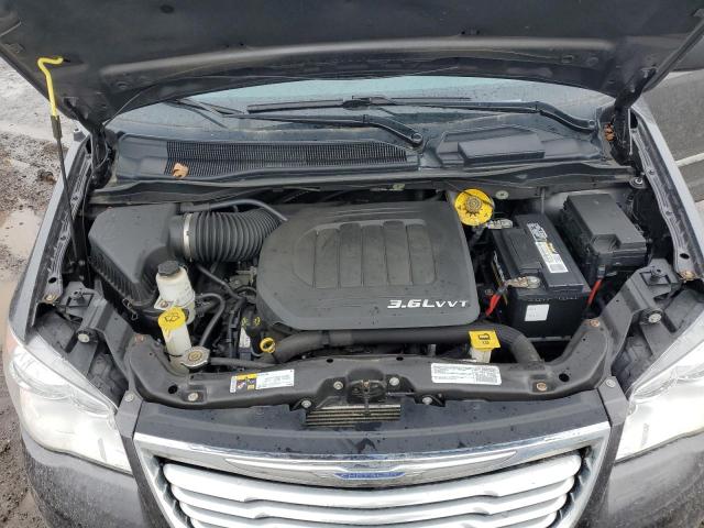 Photo 12 from auction – 2015 CHRYSLER TOWN & COU with VIN 2C4RC1BG3FR657310
