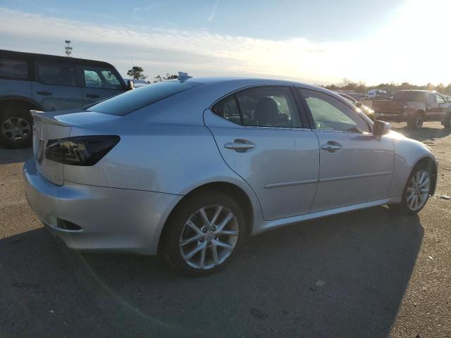 Photo 3 from auction – 2011 LEXUS IS 250 with VIN JTHCF5C20B5048351