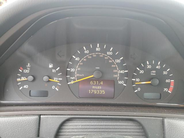 Photo 9 from auction – 2001 MERCEDES-BENZ E 320 with VIN WDBJF65J31B203461