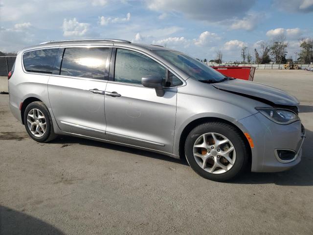Photo 4 from auction – 2017 CHRYSLER PACIFICA T with VIN 2C4RC1EG5HR614473