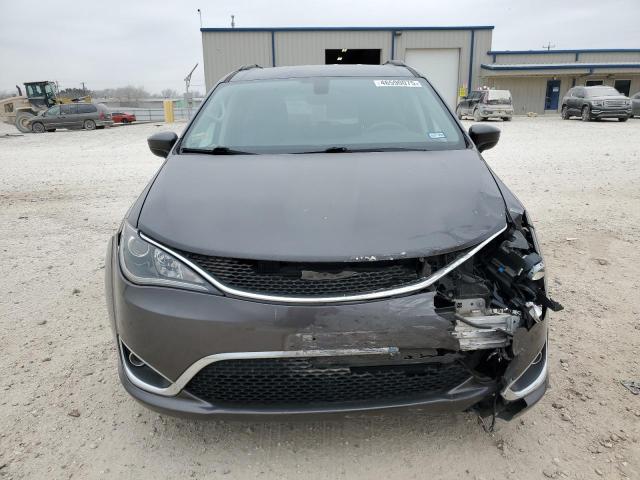 Photo 5 from auction – 2017 CHRYSLER PACIFICA T with VIN 2C4RC1BG3HR779913