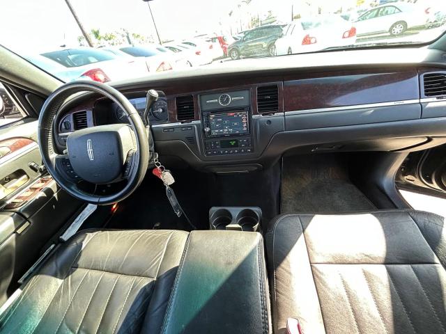 Photo 9 from auction – 2009 LINCOLN TOWN CAR E with VIN 2L1FM88W09X605721