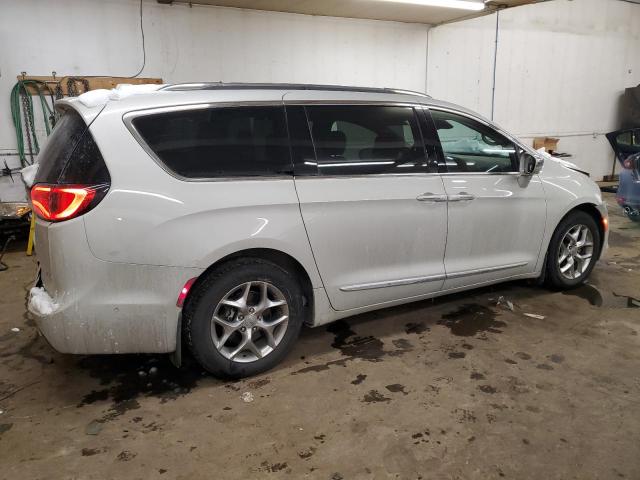 Photo 3 from auction – 2017 CHRYSLER PACIFICA L with VIN 2C4RC1GG7HR599116