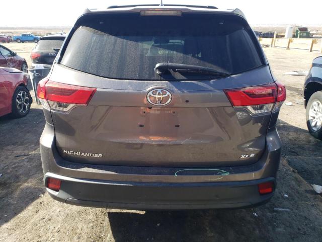 Photo 6 from auction – 2019 TOYOTA HIGHLANDER with VIN 5TDKZRFH4KS574777