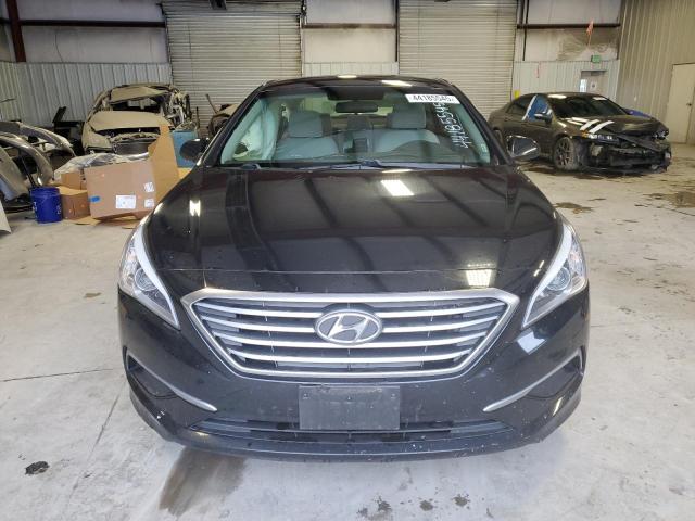 Photo 5 from auction – 2017 HYUNDAI SONATA SE with VIN 5NPE24AF6HH522253