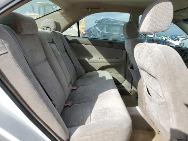 Photo 10 from auction – 2004 TOYOTA CAMRY LE with VIN 4T1BE32KX4U274228