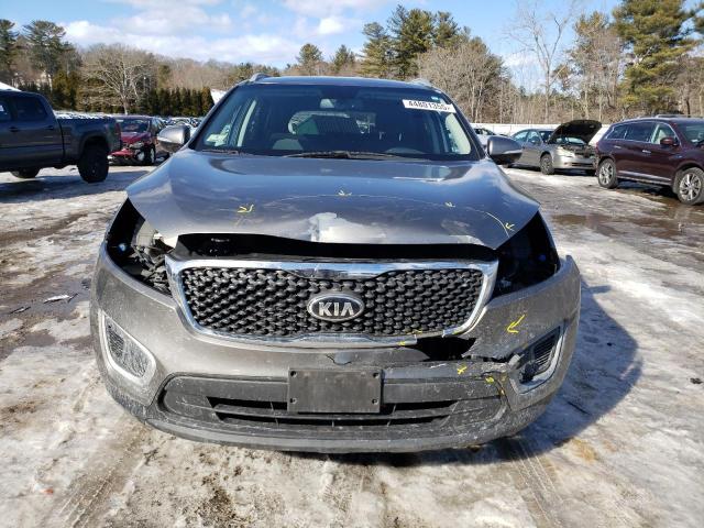 Photo 5 from auction – 2016 KIA SORENTO LX with VIN 5XYPGDA30GG057782