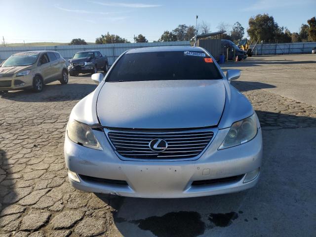 Снимка 5 от търг – 2007 LEXUS LS 460L с VIN JTHGL46F975012491
