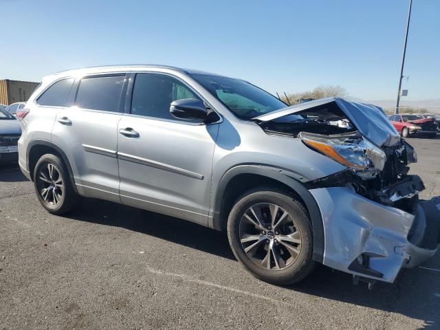 Photo 4 from auction – 2016 TOYOTA HIGHLANDER with VIN 5TDKKRFH5GS125961