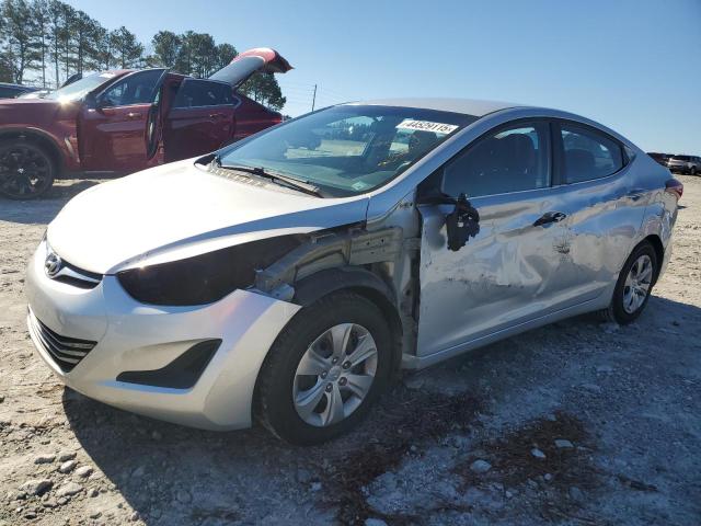 HYUNDAI ELANTRA SE 2016 with VIN 5NPDH4AE3GH739937 - Photo from auction