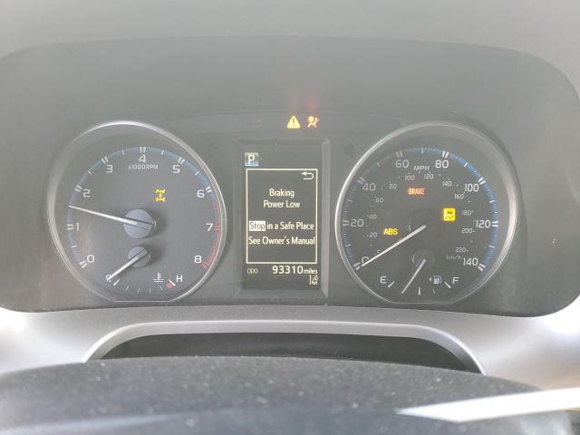 Photo 9 from auction – 2018 TOYOTA RAV4 with VIN JTMBFREV1JJ254439
