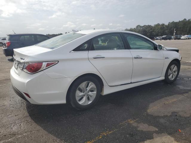 Photo 3 from auction – 2015 HYUNDAI SONATA HYB with VIN KMHEC4A46FA137089