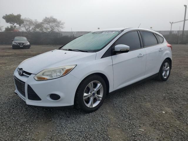 FORD FOCUS SE 2013 مع رقم تعريف المركبة 1FADP3K2XDL307618 - صورة من المزاد