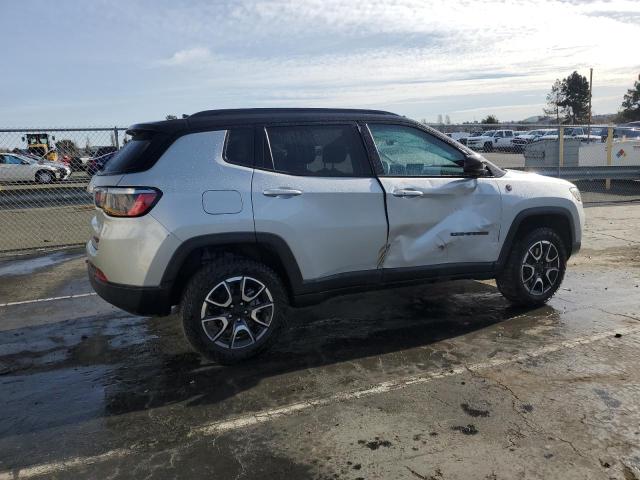 Снимка 3 от търг – 2024 JEEP COMPASS TR с VIN 3C4NJDDN9RT144954