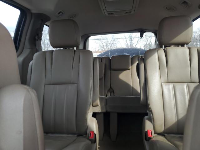 Photo 10 from auction – 2016 CHRYSLER TOWN & COU with VIN 2C4RC1BG2GR294810